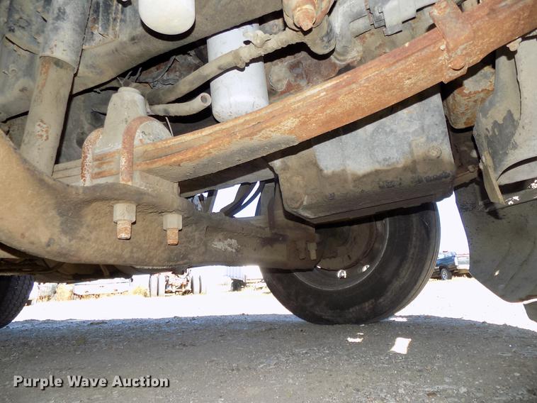 image for item DB8523 1991 Freightliner FLD120 semi truck