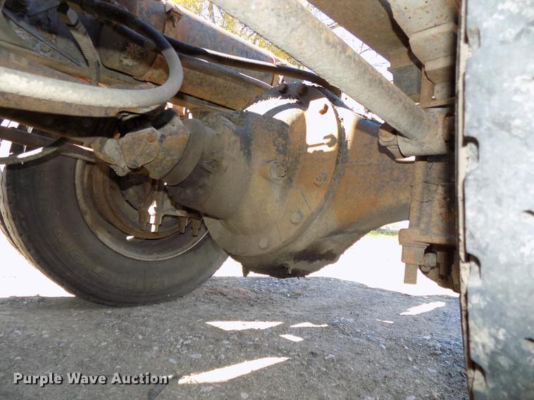 image for item DB8523 1991 Freightliner FLD120 semi truck