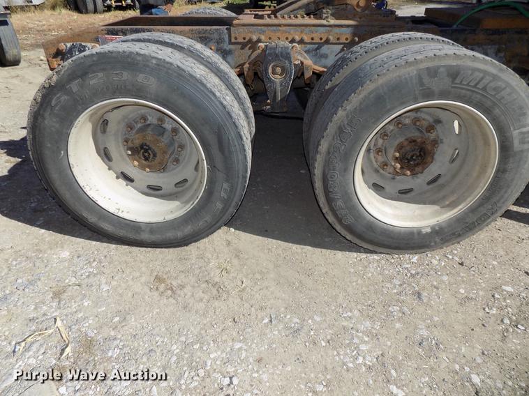 image for item DB8523 1991 Freightliner FLD120 semi truck