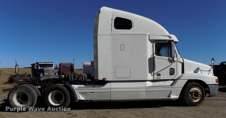 image for item DB8524 2002 Freightliner Century Class ST120 Heritage semi truck