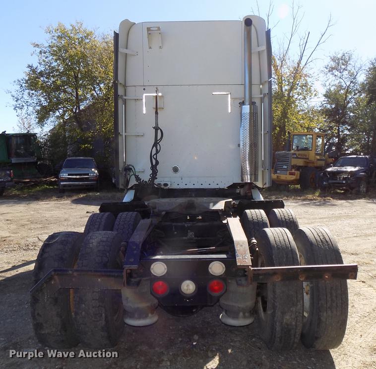 image for item DB8524 2002 Freightliner Century Class ST120 Heritage semi truck