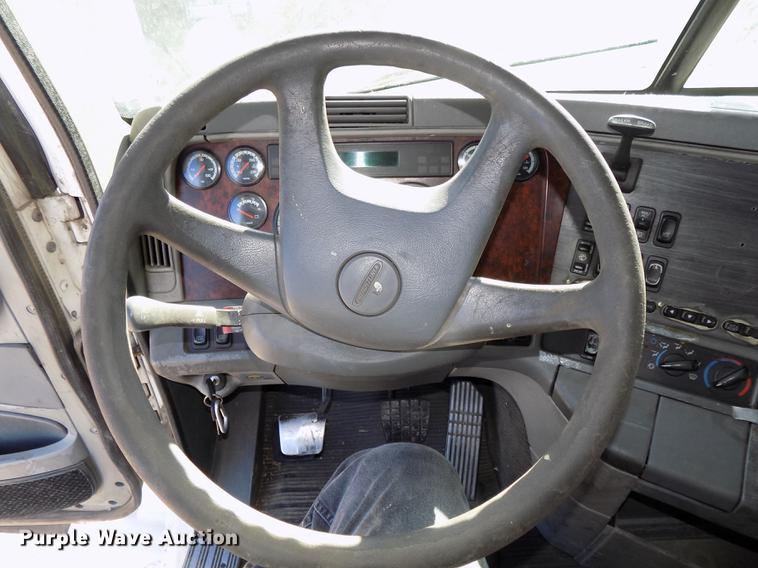 image for item DB8524 2002 Freightliner Century Class ST120 Heritage semi truck