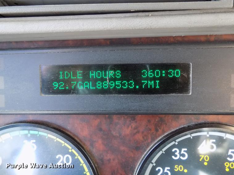 image for item DB8524 2002 Freightliner Century Class ST120 Heritage semi truck