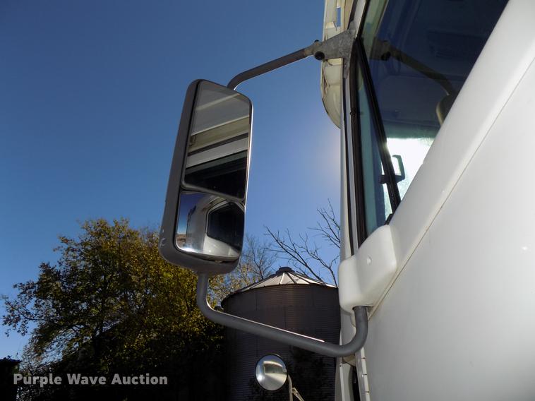 image for item DB8524 2002 Freightliner Century Class ST120 Heritage semi truck