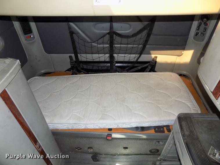 image for item DB8524 2002 Freightliner Century Class ST120 Heritage semi truck