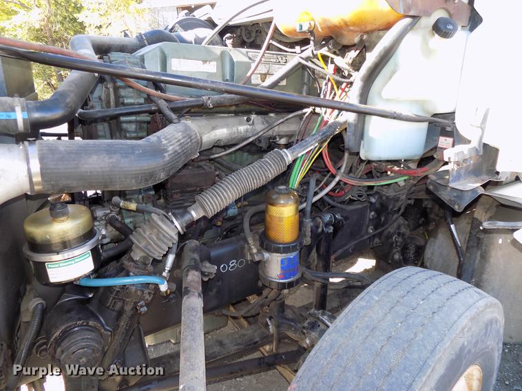 image for item DB8524 2002 Freightliner Century Class ST120 Heritage semi truck