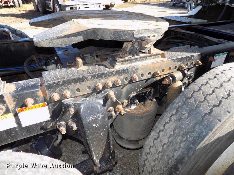 image for item DB8524 2002 Freightliner Century Class ST120 Heritage semi truck