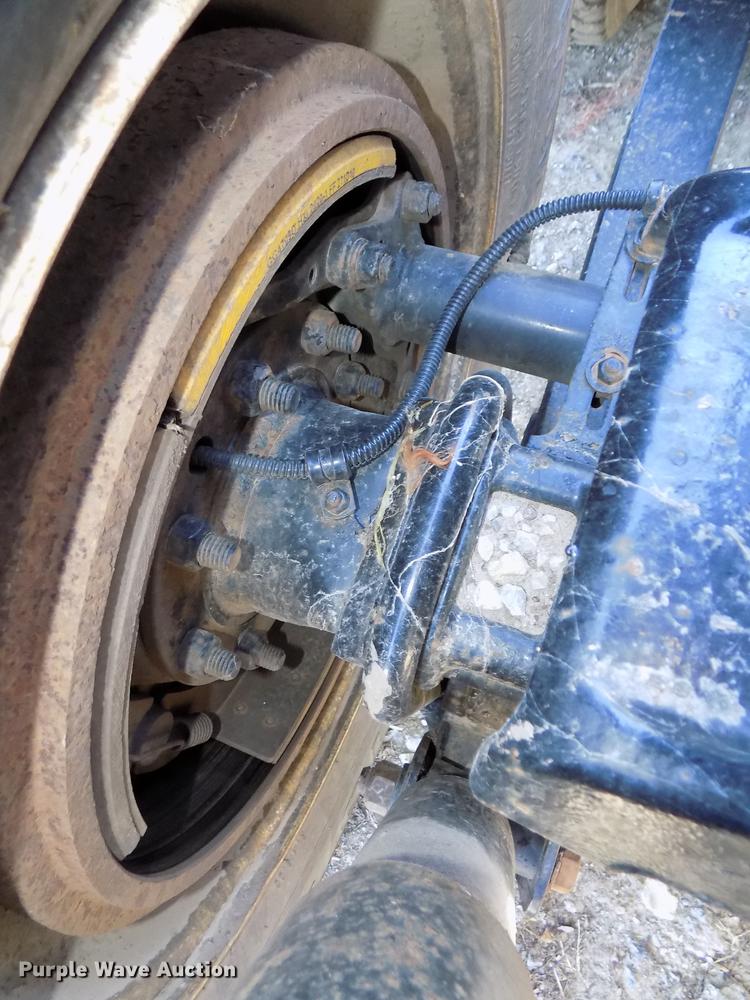 image for item DB8524 2002 Freightliner Century Class ST120 Heritage semi truck