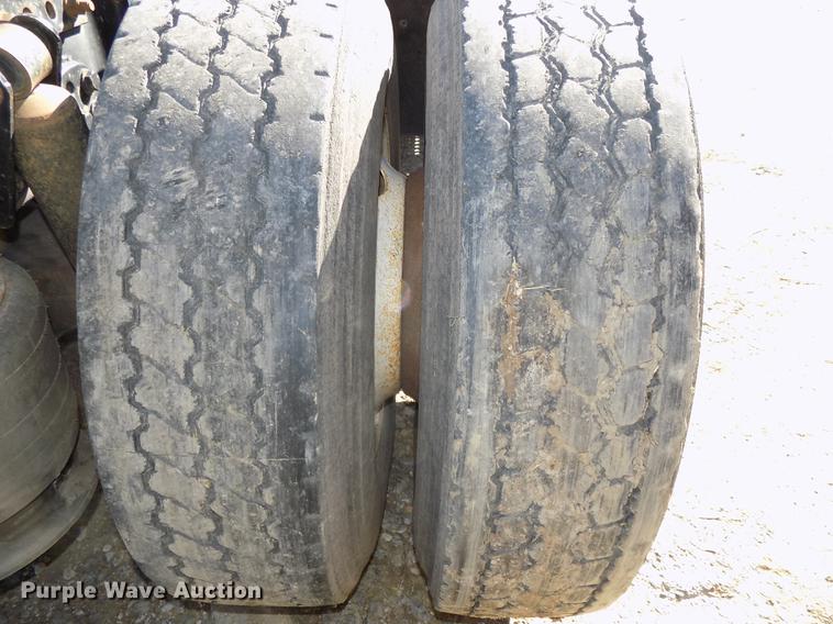 image for item DB8524 2002 Freightliner Century Class ST120 Heritage semi truck