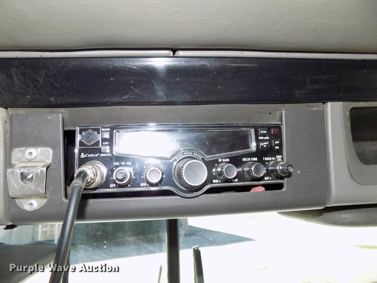 image for item DB8544 2011 Kenworth T800 semi truck