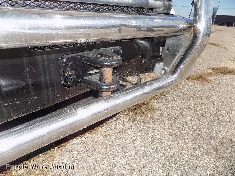 image for item DB8544 2011 Kenworth T800 semi truck