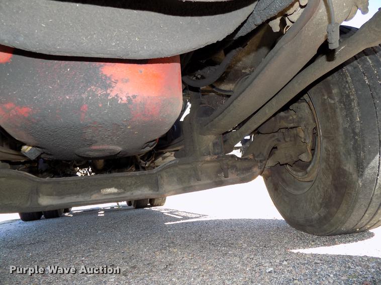 image for item DB8544 2011 Kenworth T800 semi truck