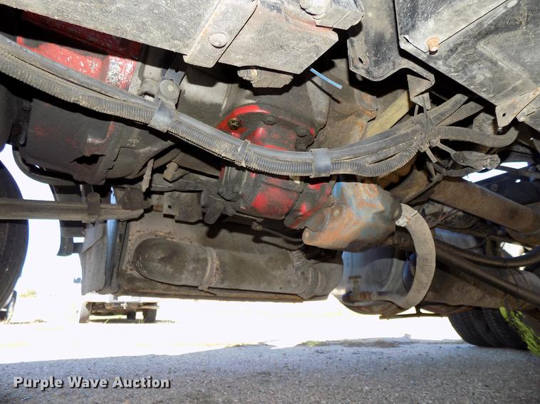 image for item DB8544 2011 Kenworth T800 semi truck