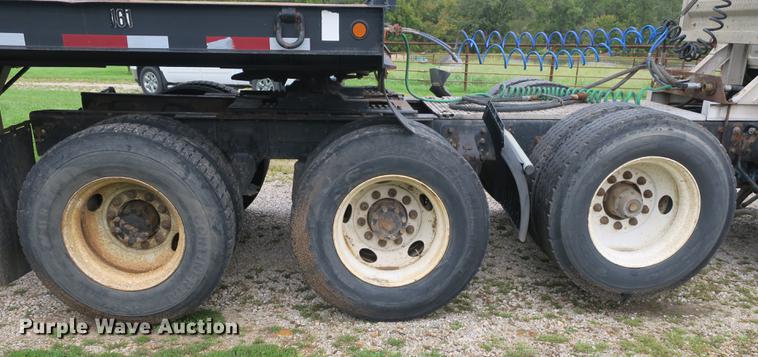 image for item DB8965 1994 Mack CH613 semi truck