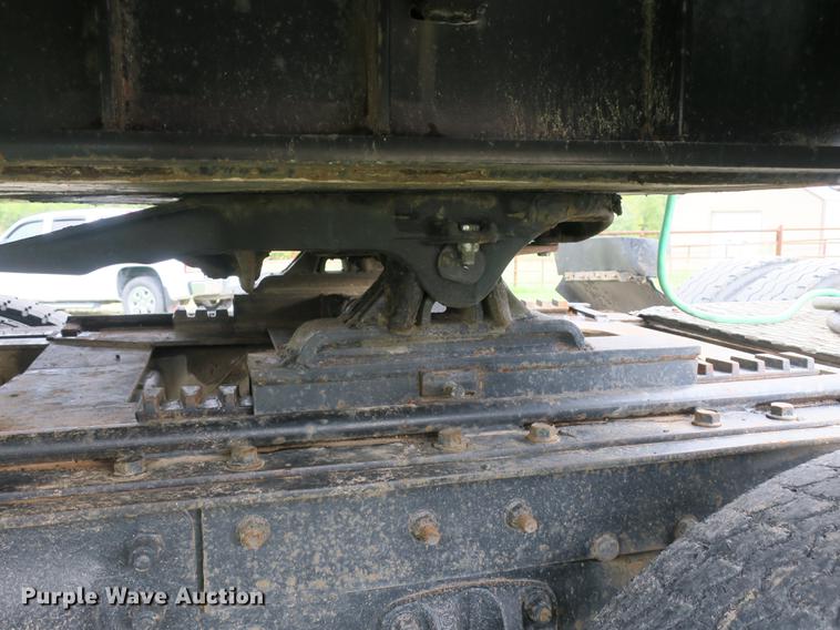 image for item DB8965 1994 Mack CH613 semi truck