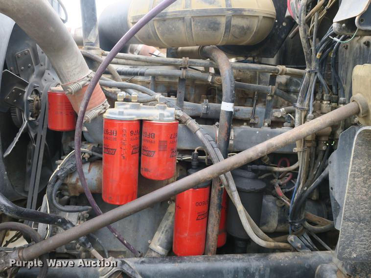 image for item DB8965 1994 Mack CH613 semi truck