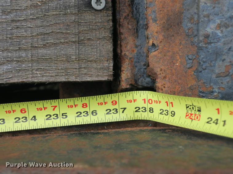 image for item DB8966 2007 Viking drop deck trailer