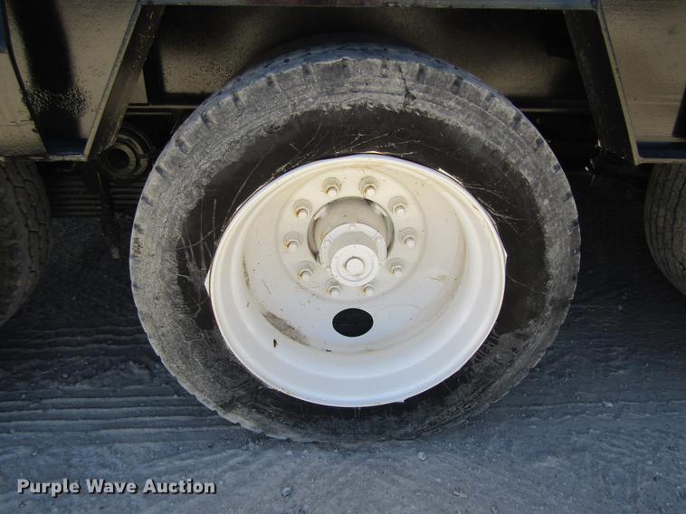 image for item DC7899 2007 Neville DD53 drop deck oilfield trailer