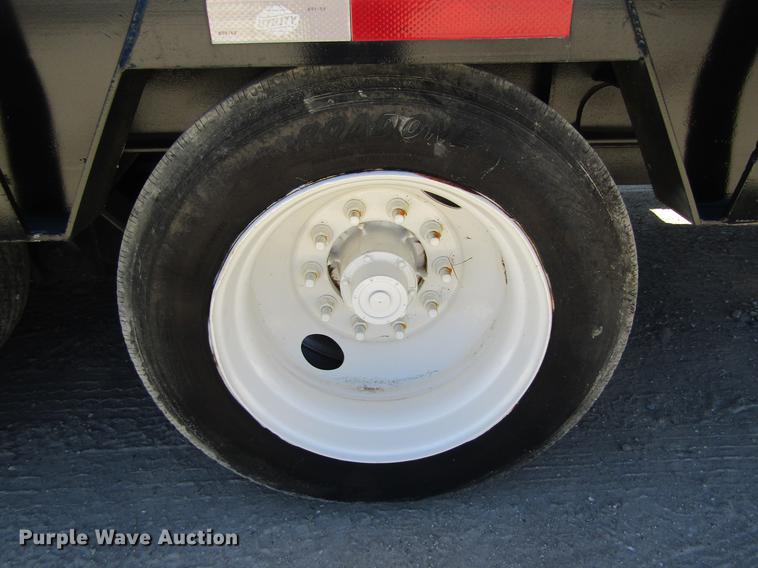 image for item DC7899 2007 Neville DD53 drop deck oilfield trailer