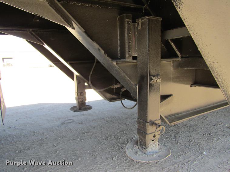 image for item DC7899 2007 Neville DD53 drop deck oilfield trailer