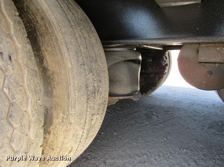 image for item DC7899 2007 Neville DD53 drop deck oilfield trailer