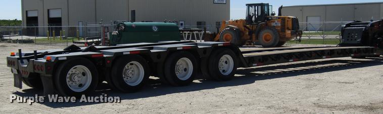 image for item DC7900 2007 Fontaine TH55-26-60 lowboy equipment trailer