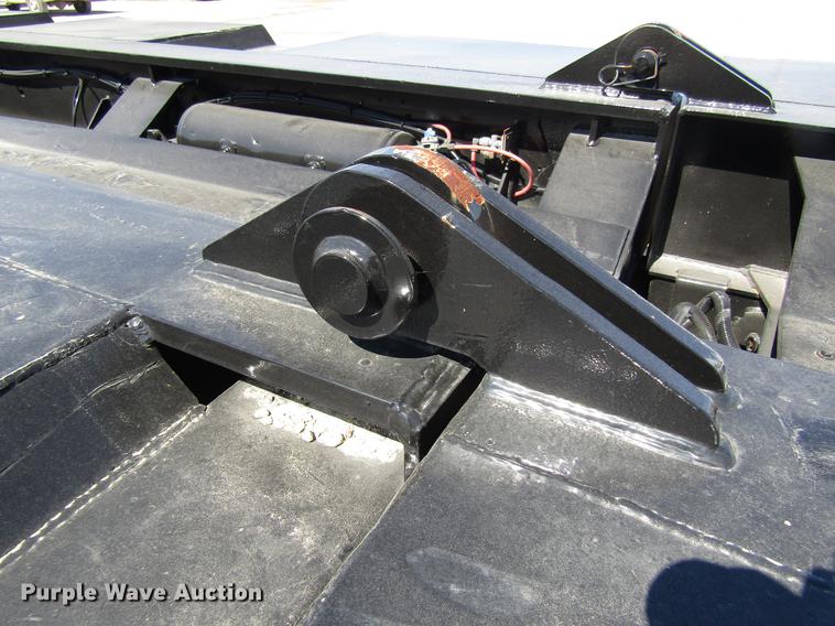 image for item DC7900 2007 Fontaine TH55-26-60 lowboy equipment trailer