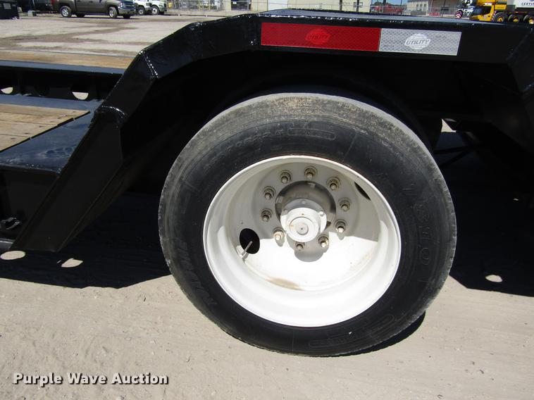 image for item DC7900 2007 Fontaine TH55-26-60 lowboy equipment trailer