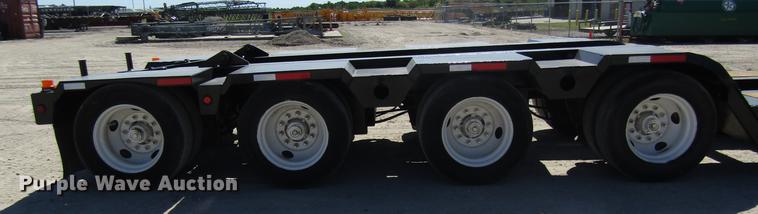 image for item DC7900 2007 Fontaine TH55-26-60 lowboy equipment trailer