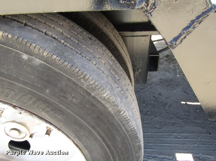 image for item DC7900 2007 Fontaine TH55-26-60 lowboy equipment trailer