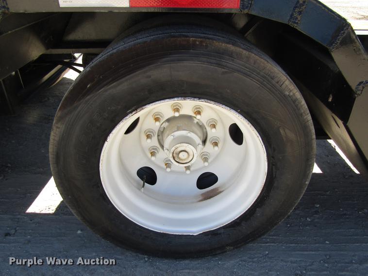 image for item DC7900 2007 Fontaine TH55-26-60 lowboy equipment trailer