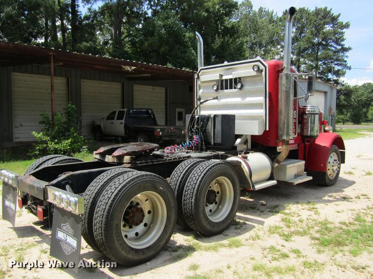 image for item DC7903 1987 Peterbilt 379 semi truck