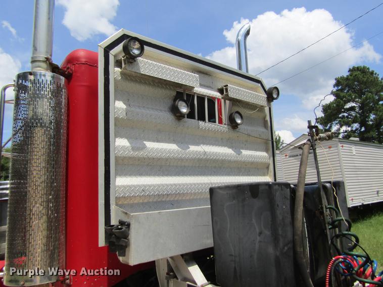 image for item DC7903 1987 Peterbilt 379 semi truck