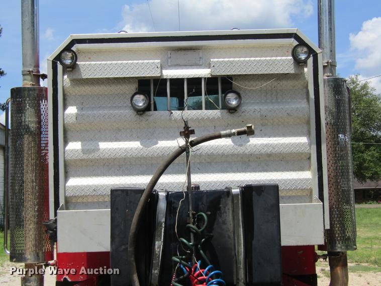 image for item DC7903 1987 Peterbilt 379 semi truck