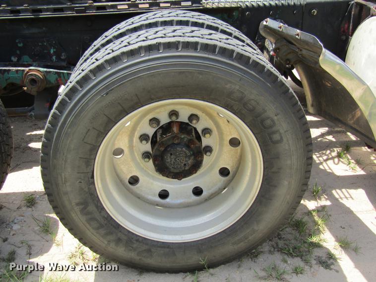 image for item DC7903 1987 Peterbilt 379 semi truck