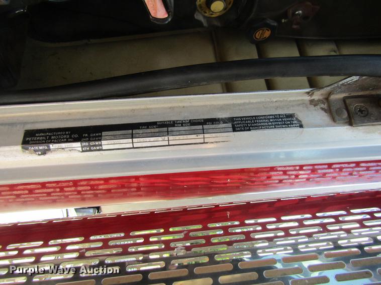 image for item DC7903 1987 Peterbilt 379 semi truck