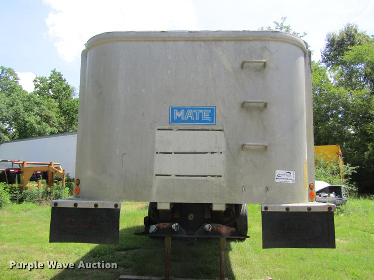 image for item DC7905 1998 Mate 26 end dump trailer