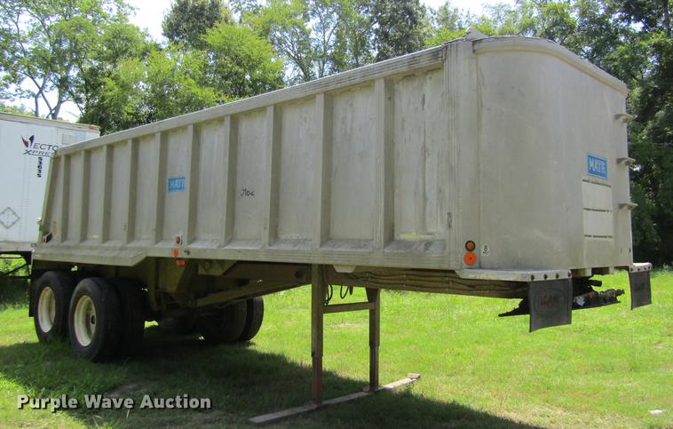 image for item DC7905 1998 Mate 26 end dump trailer