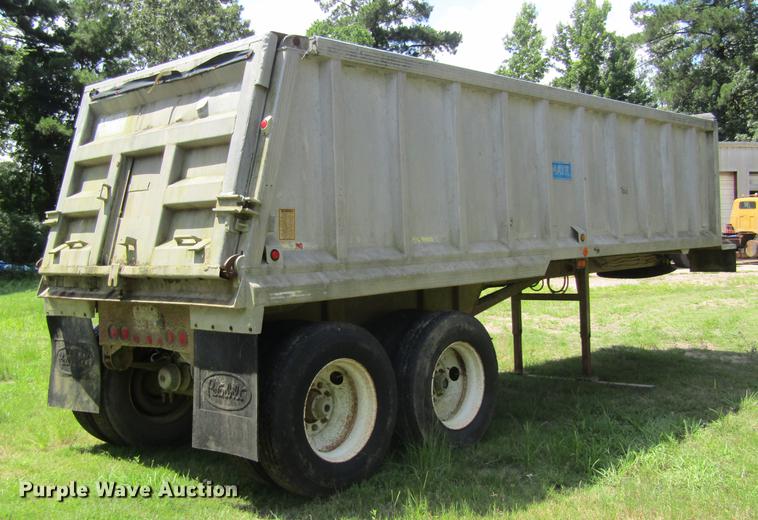 image for item DC7905 1998 Mate 26 end dump trailer