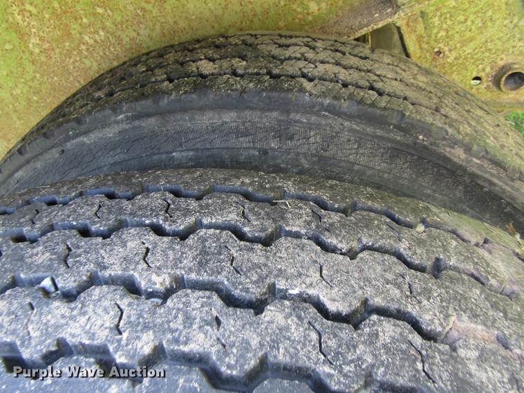 image for item DC7905 1998 Mate 26 end dump trailer