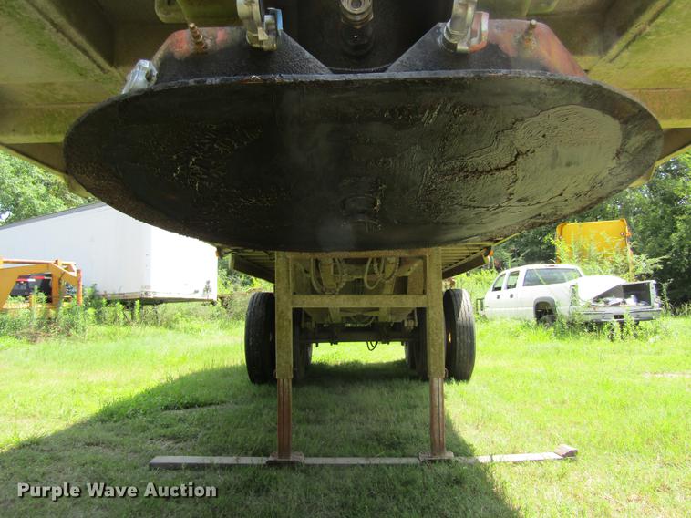 image for item DC7905 1998 Mate 26 end dump trailer