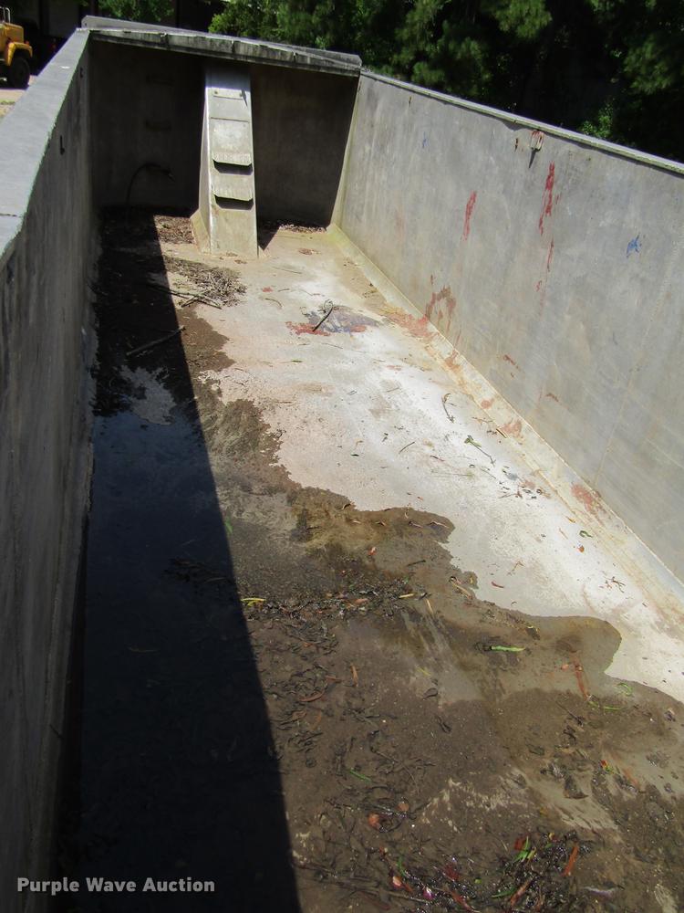 image for item DC7905 1998 Mate 26 end dump trailer