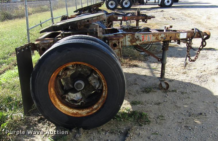 image for item DD3741 1968 trailer converter dolly