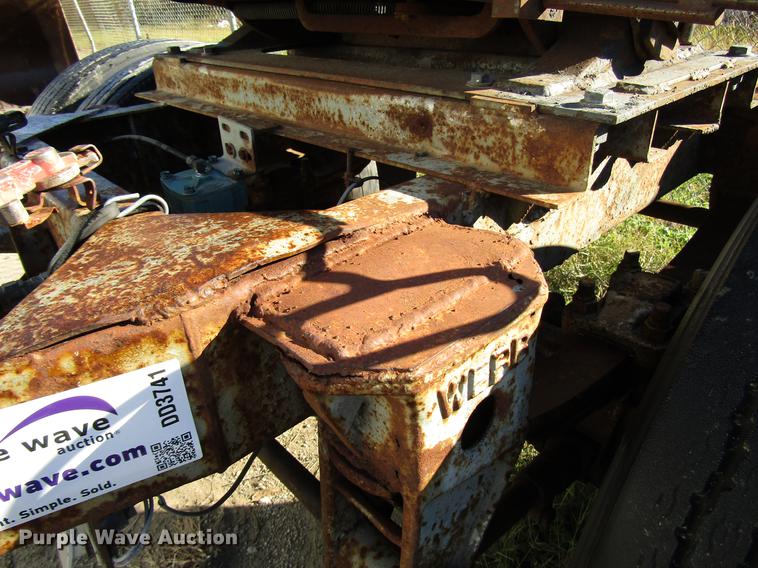 image for item DD3741 1968 trailer converter dolly