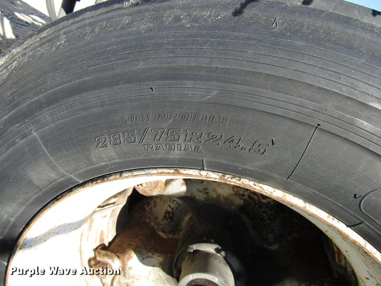 image for item DD3741 1968 trailer converter dolly