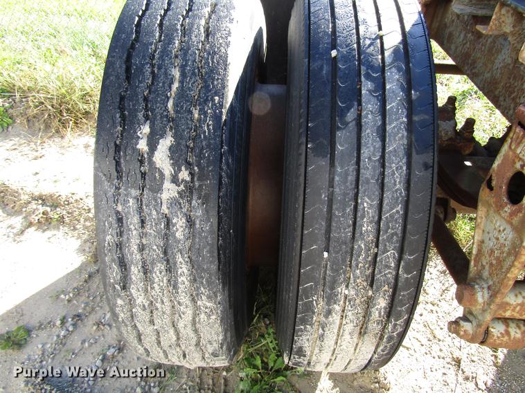 image for item DD3741 1968 trailer converter dolly