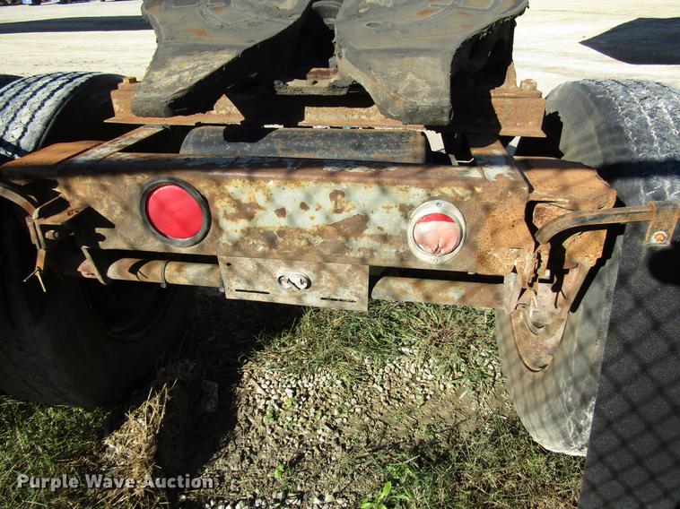 image for item DD3742 1968 trailer converter dolly