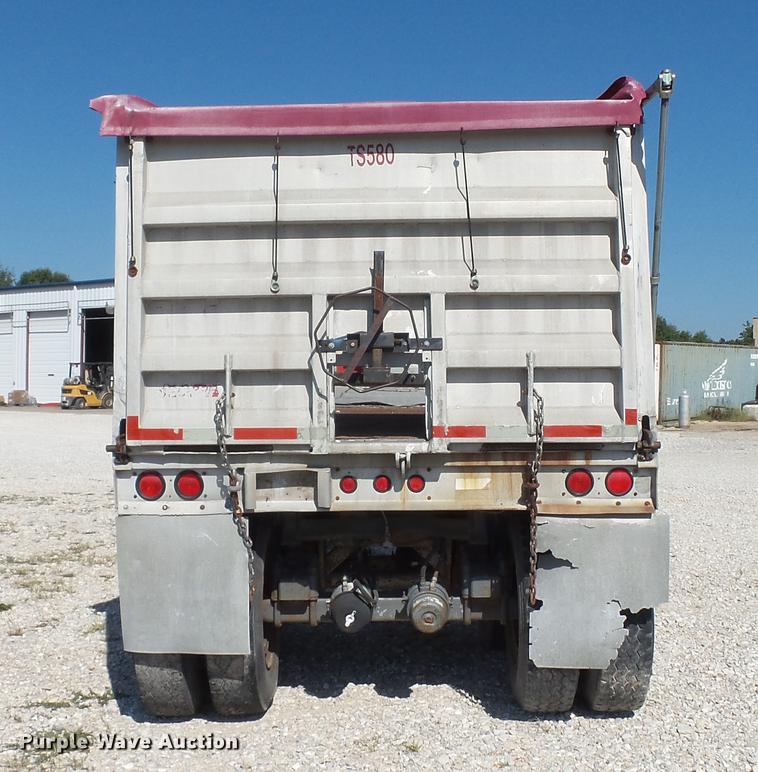 image for item DE4835 1979 Fruehauf end dump trailer