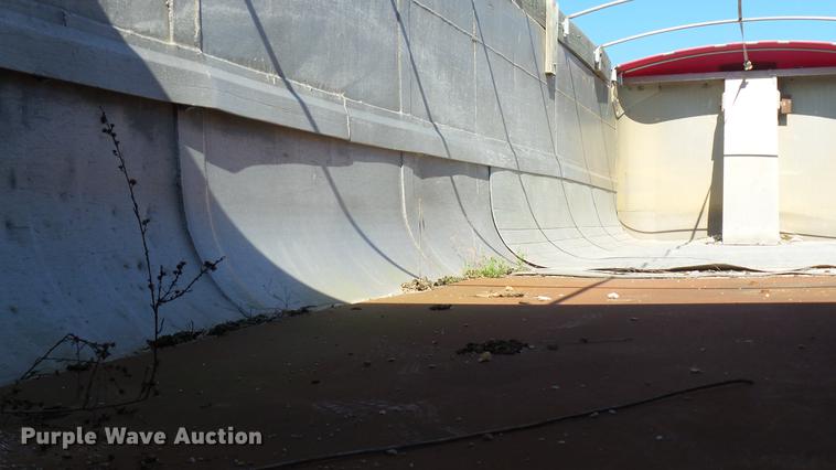 image for item DE4835 1979 Fruehauf end dump trailer