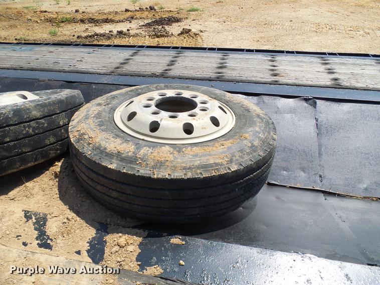 image for item DE5190 2003 Doonan 482DB14B equipment trailer